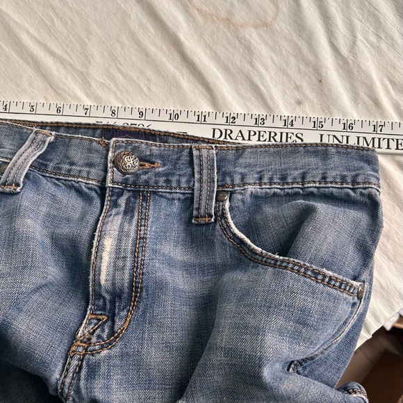 Rock & Republic Men"s Distressed Blue Jeans - Picture 16 of 16